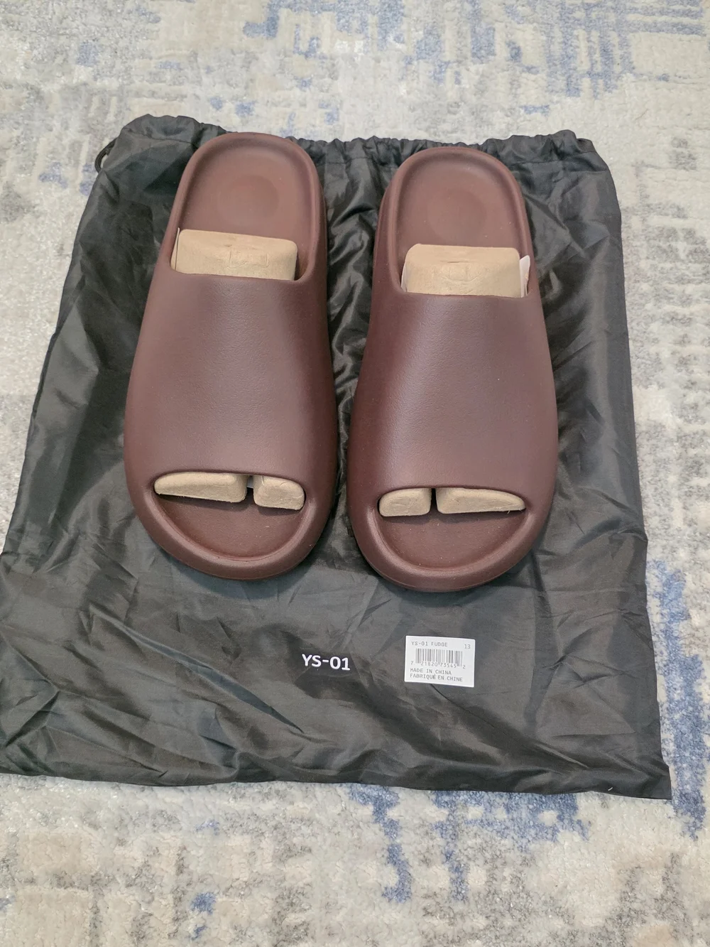 Yeezy Fudge Slides Size 13